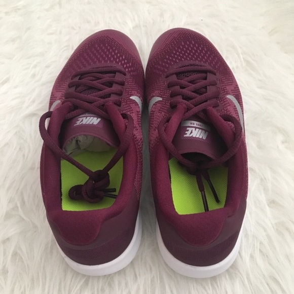 NEW Nike Free RN 2017 Women’s Sneakers - Picture 7 of 8